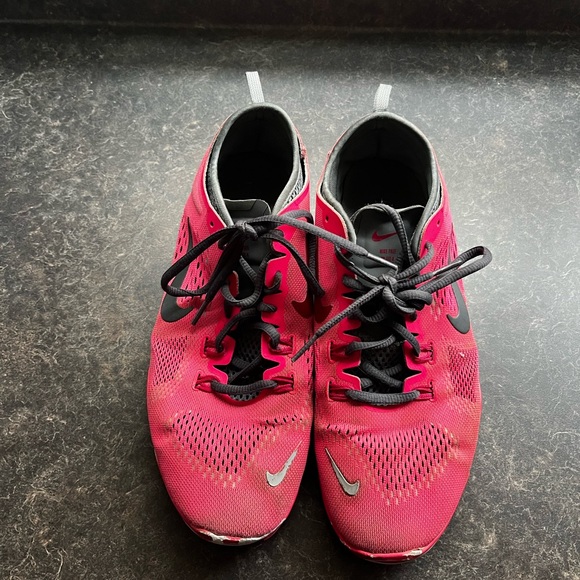 Nike Runner Size 10 - Picture 5 of 5